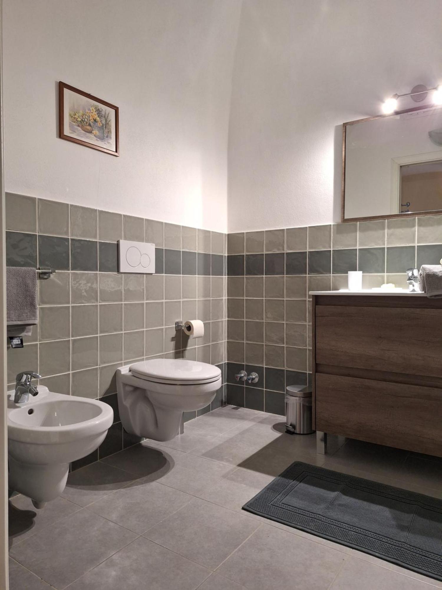 Apartmán Casa Iris Cisano sul Neva Exteriér fotografie